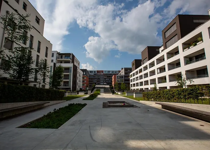 Bright 2-bed Free Parking & Wifi - Walk To Old Town 公寓 卢布尔雅那